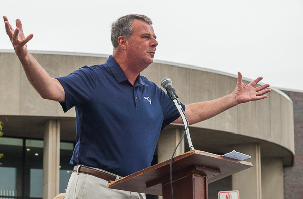 Representative Tom Walsh greets festival-goers.