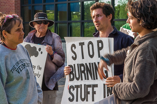 Demonstrators at the PMLP offices