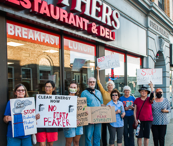 Breathe Clean North Shore Demonstrate on Main Street